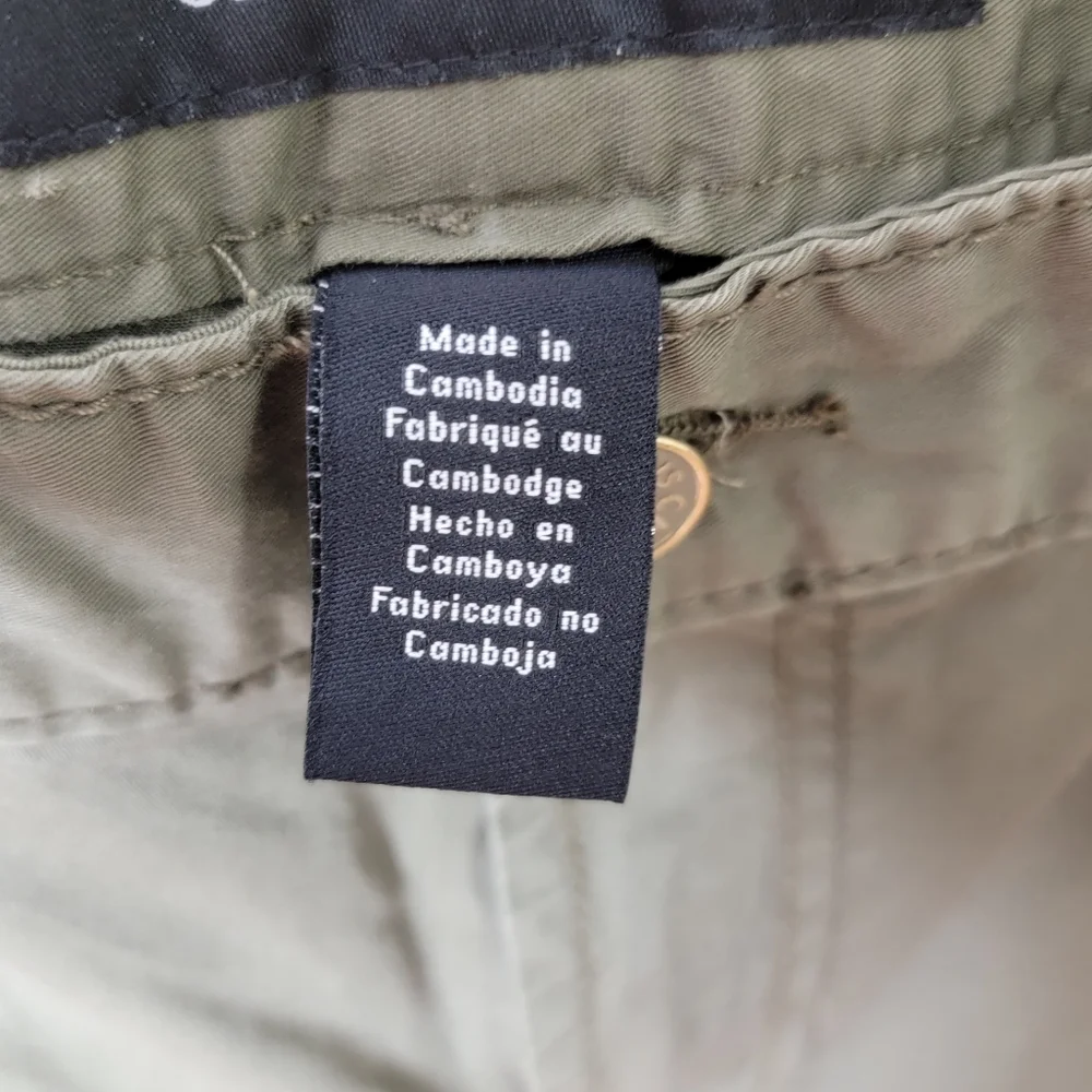 Calvin Klein Jeans Olive Green - Picture 3 of 5